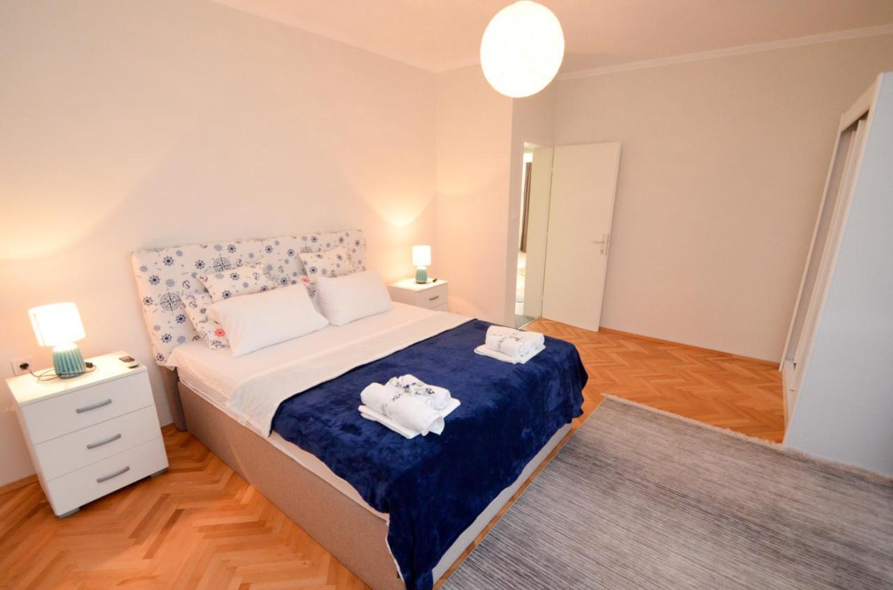 Tea Apartment โกตอร์ ภายนอก รูปภาพ