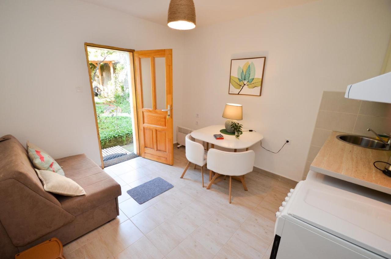 Tea Apartment โกตอร์ ภายนอก รูปภาพ