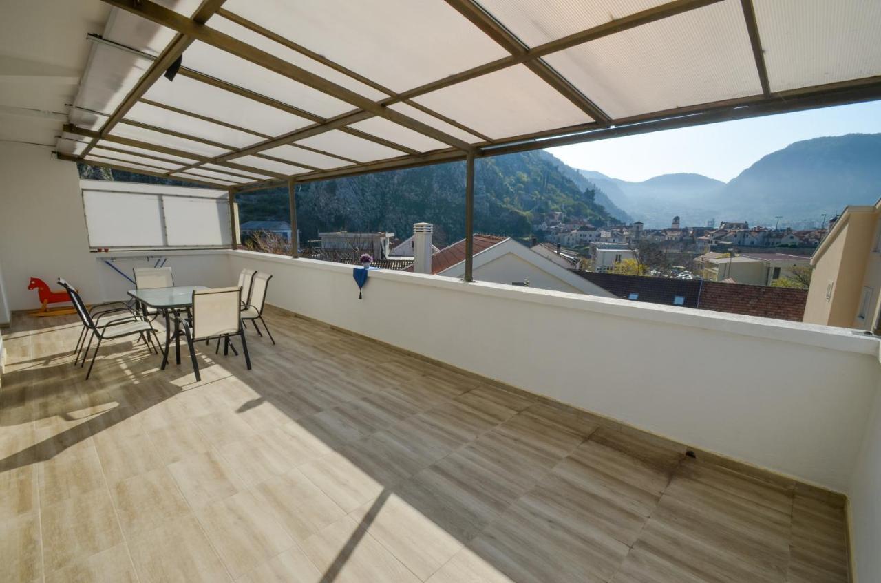 Tea Apartment โกตอร์ ภายนอก รูปภาพ