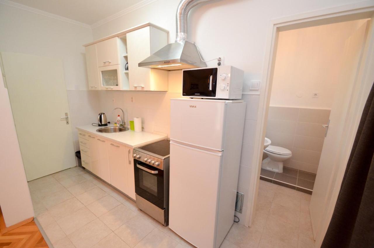 Tea Apartment โกตอร์ ภายนอก รูปภาพ